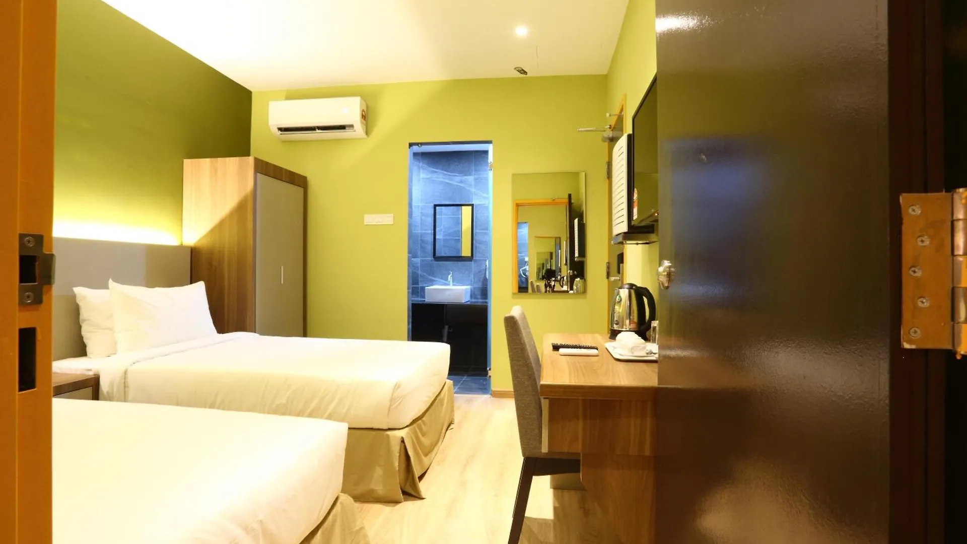 Yee Hotel Permas Jaya Johor Bahru 3*,